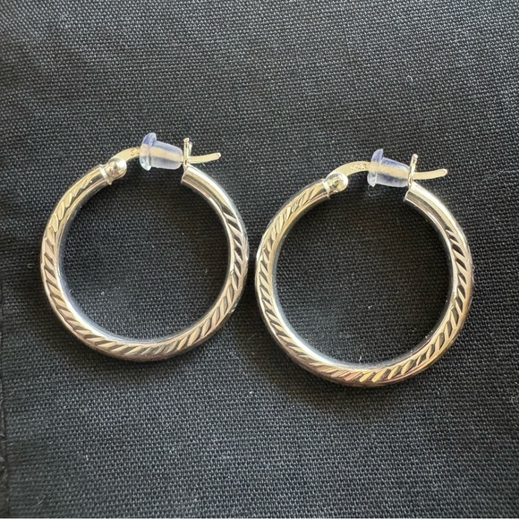 New Elegant Sterling Silver 925 Hoop Earrings - Picture 1 of 3